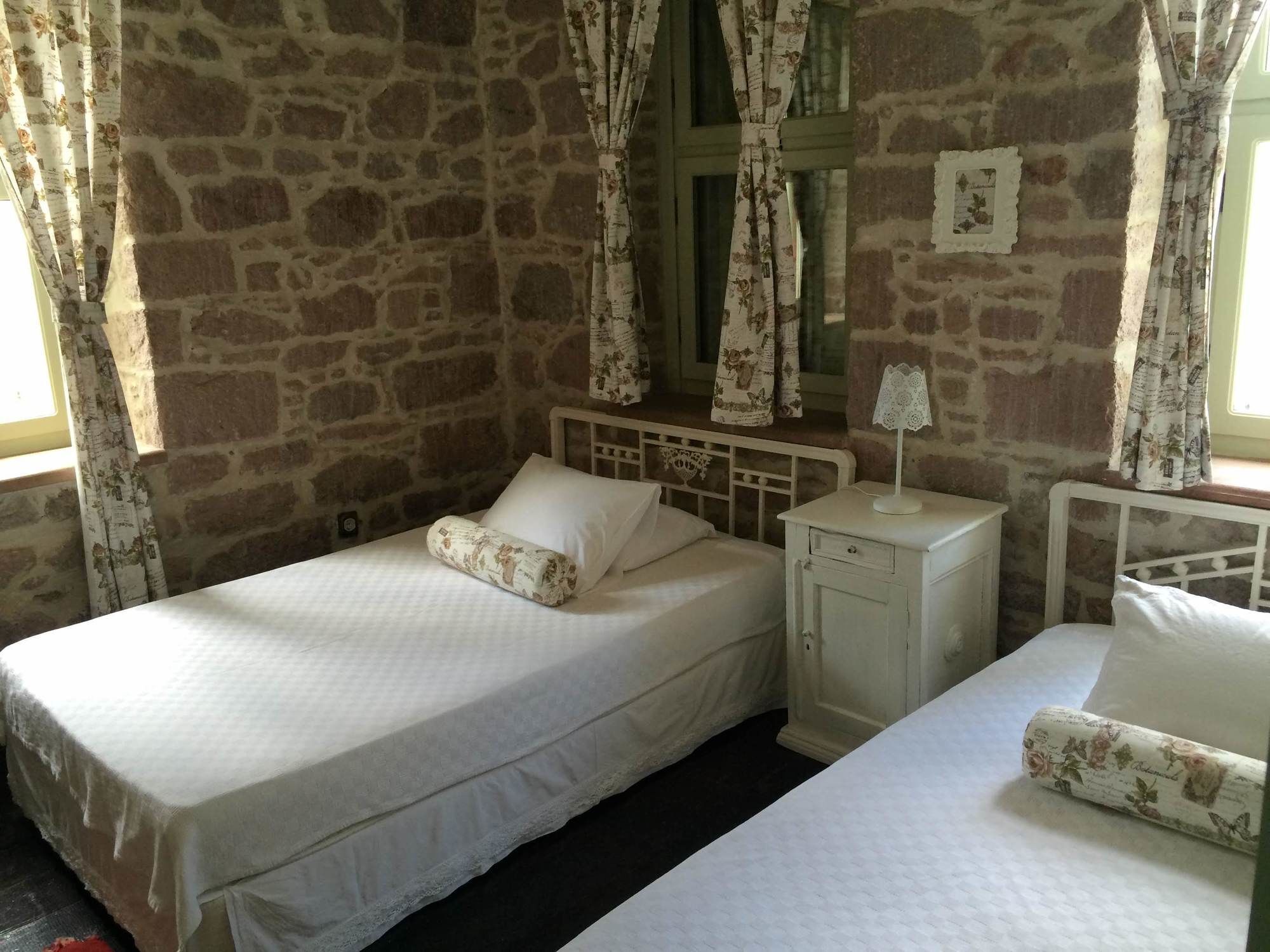 Cunda Has Konak Butik Otel Ayvalı Buitenkant foto